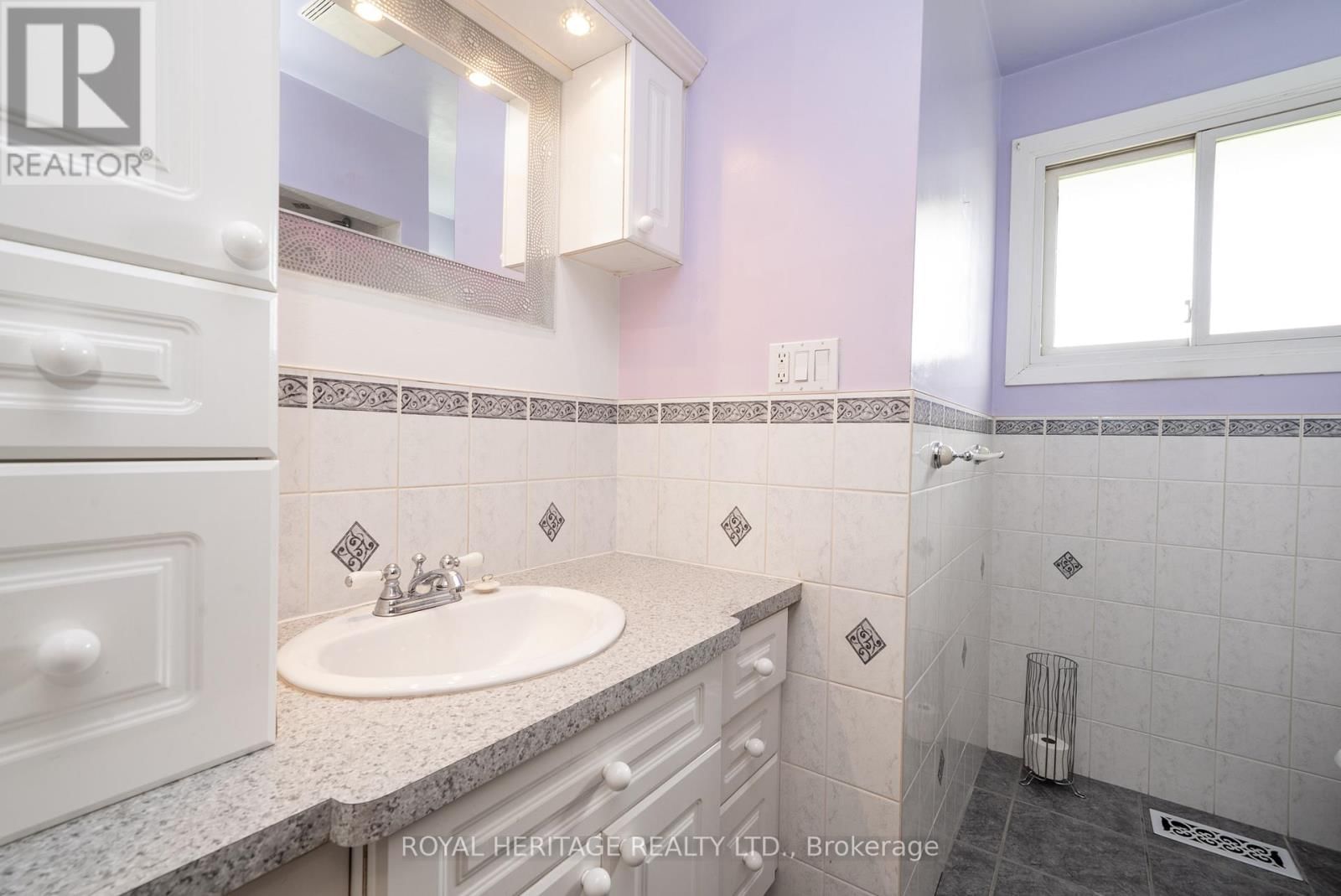 46 GIVEN ROAD Image 18