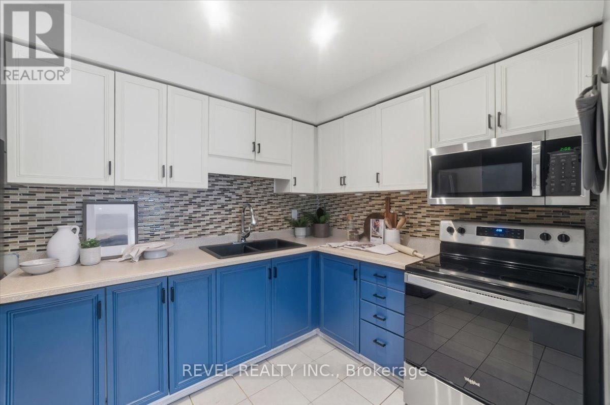 87 THORP CRESCENT Image 13