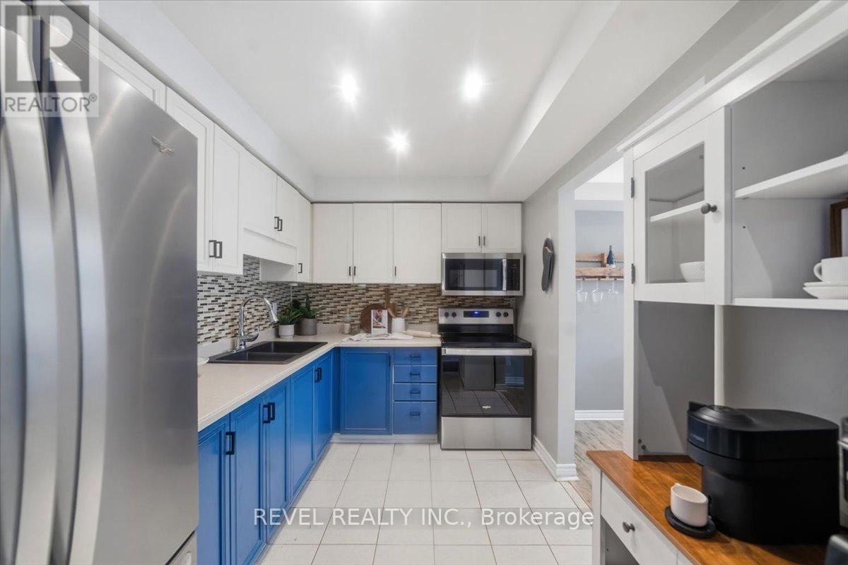 87 THORP CRESCENT Image 14