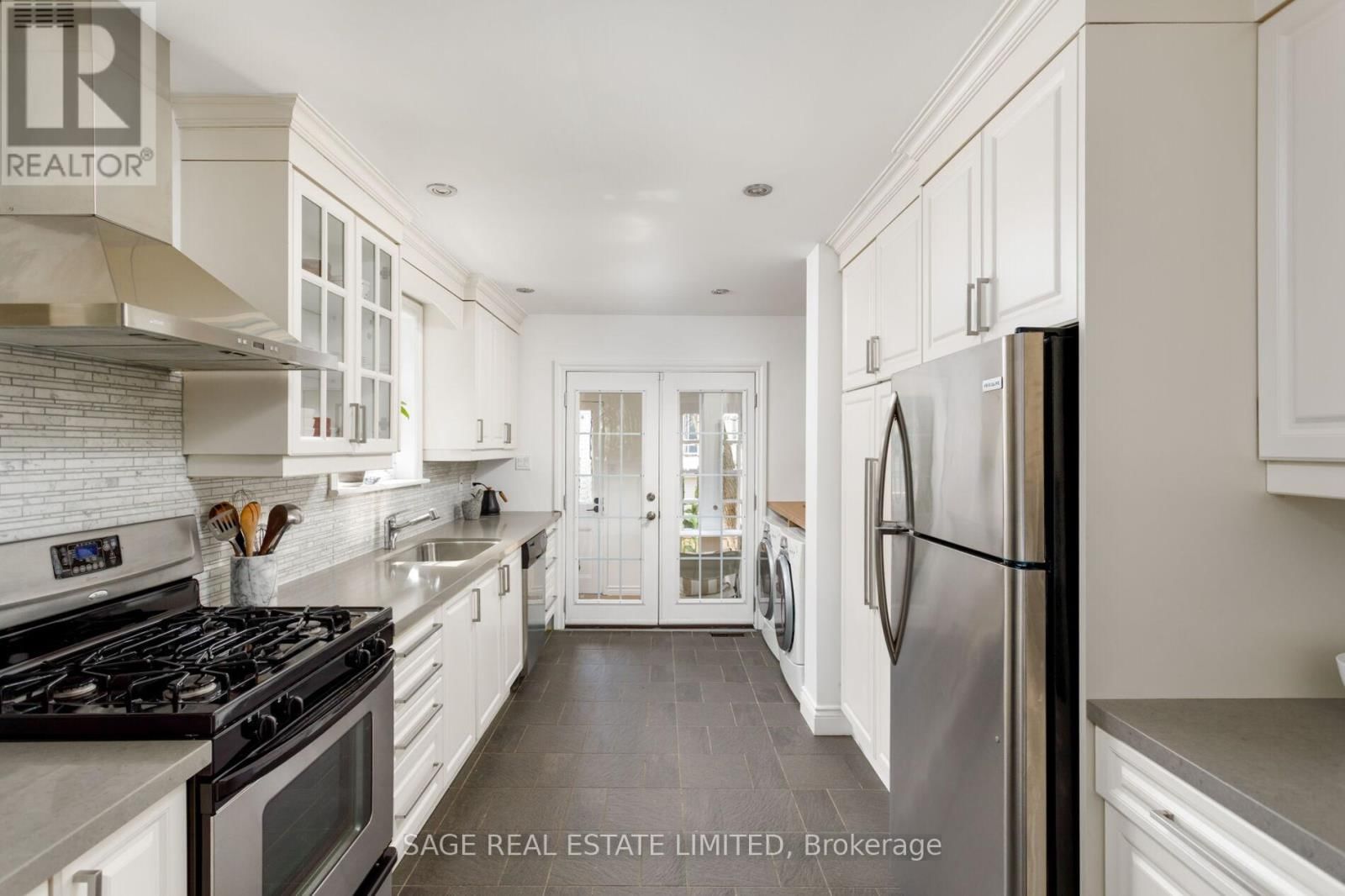 206 HAMILTON STREET Image 14