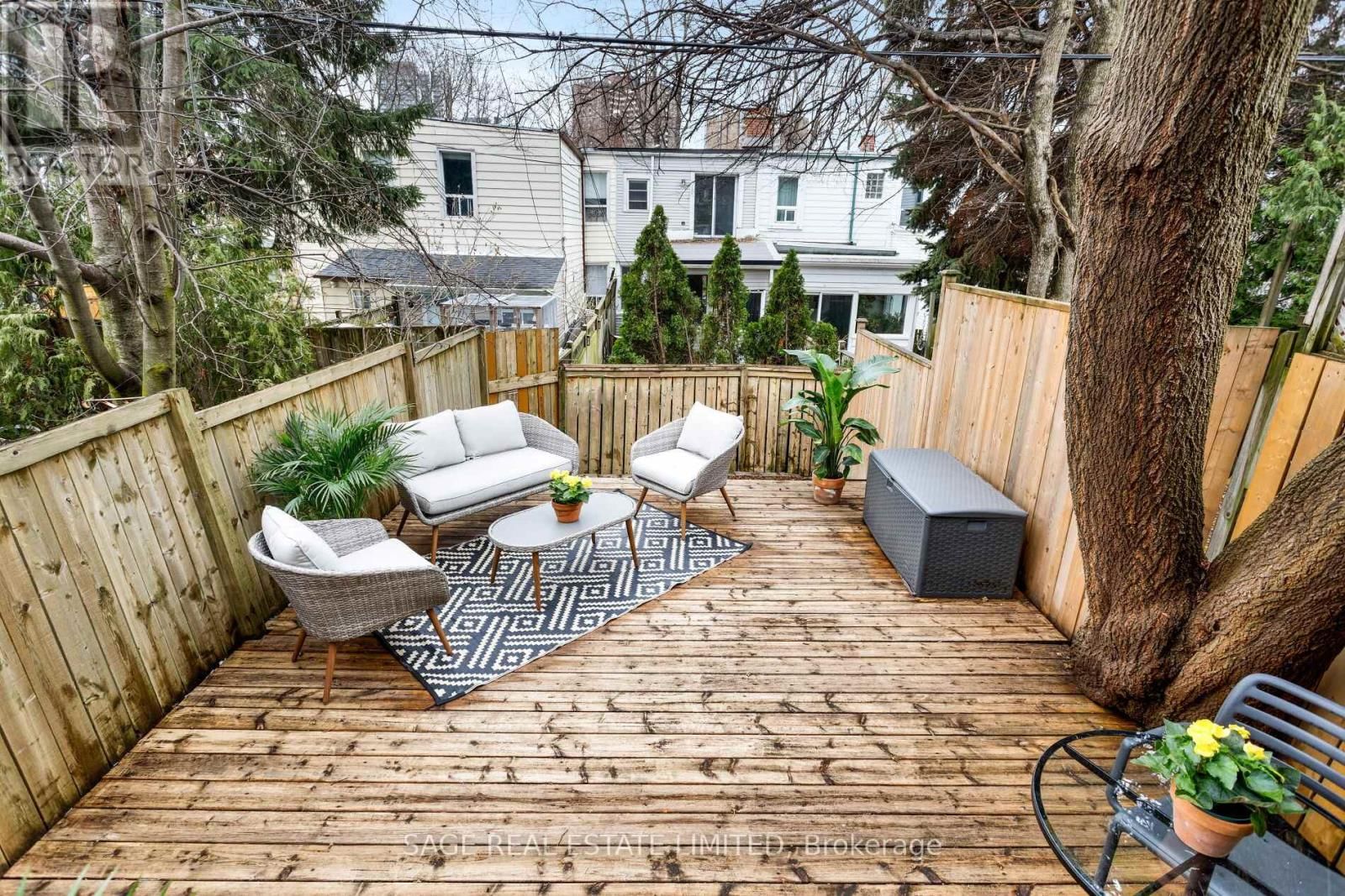 206 HAMILTON STREET Image 16