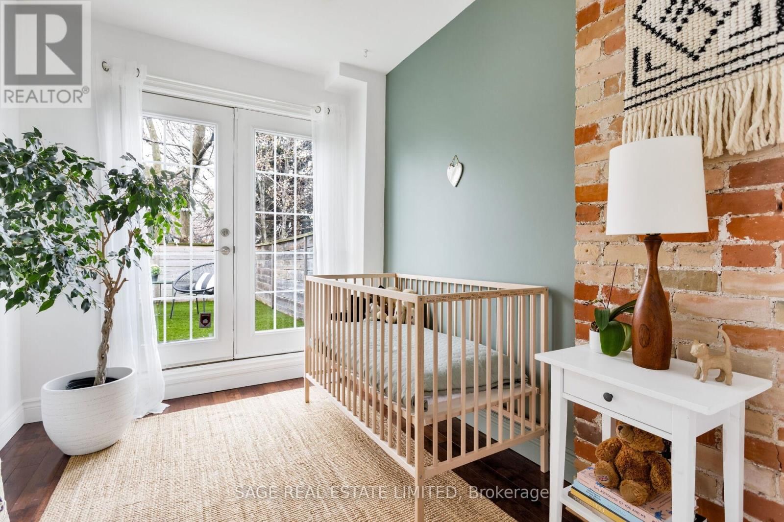 206 HAMILTON STREET Image 28