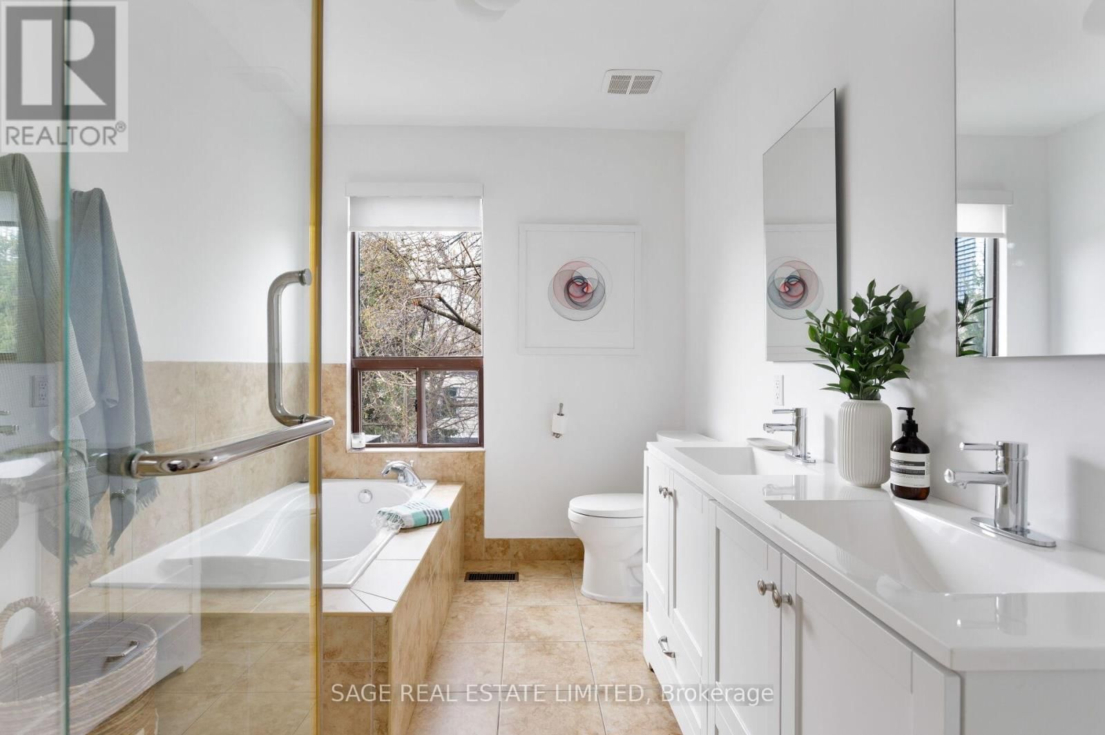 206 HAMILTON STREET Image 30