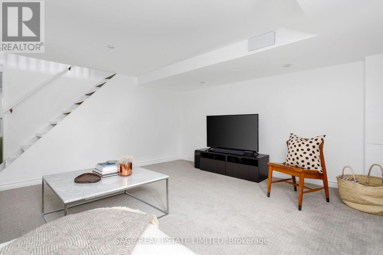 206 HAMILTON STREET Image 34