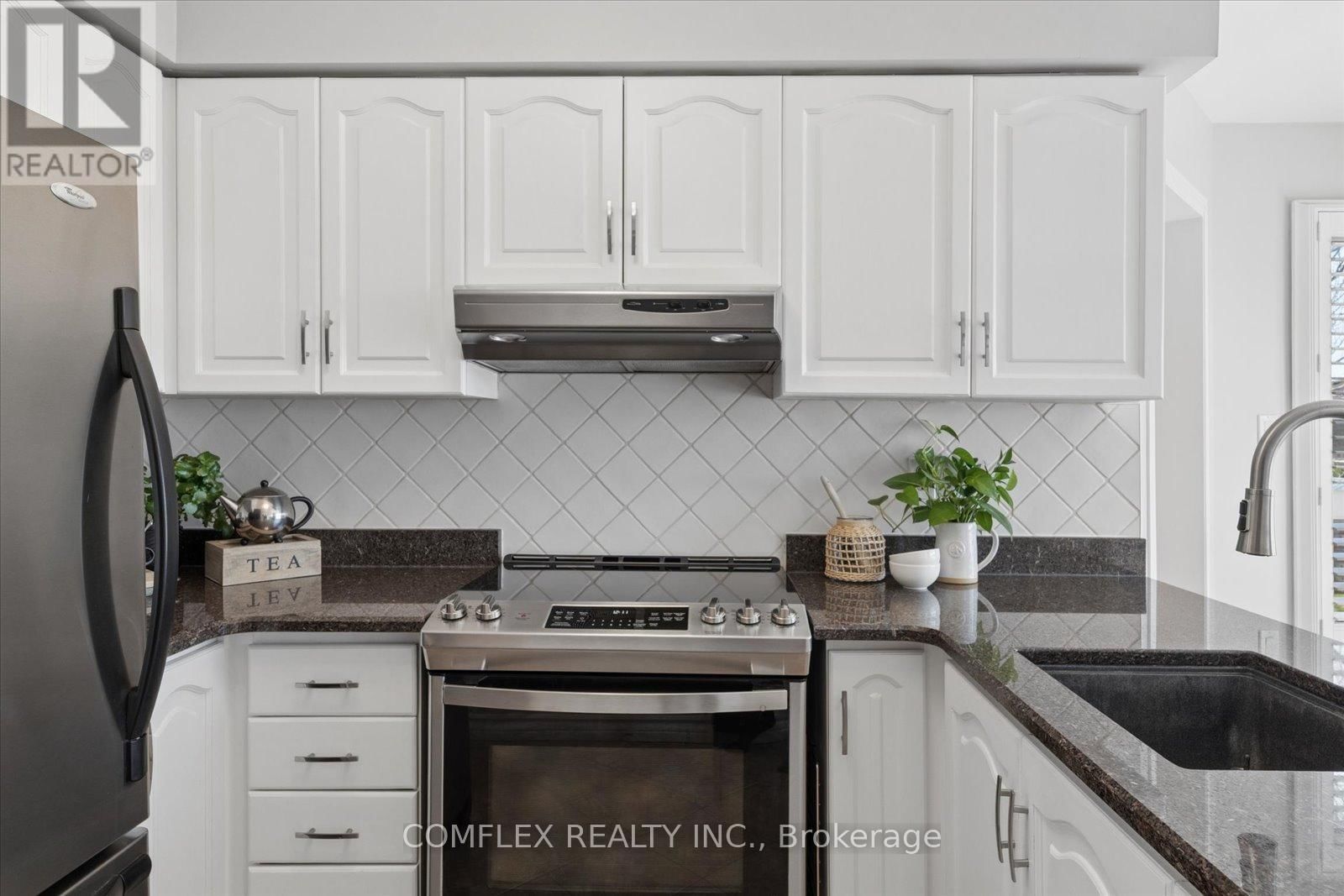 43 WAYWELL STREET Image 15