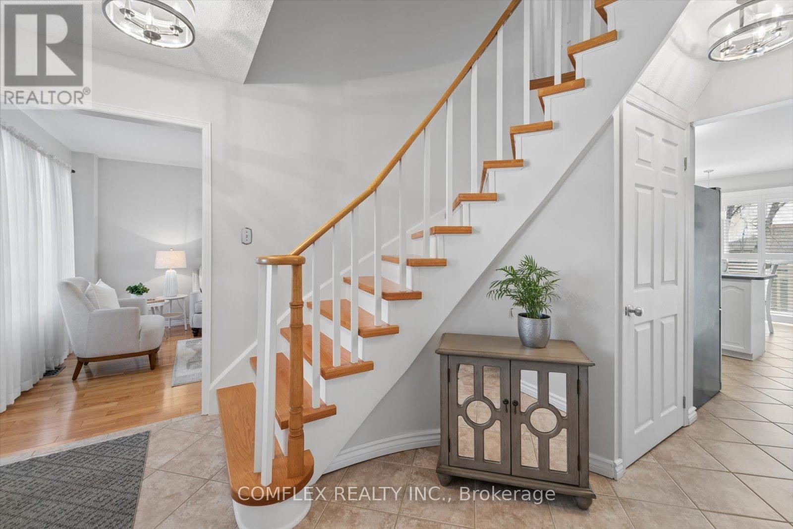 43 WAYWELL STREET Image 21