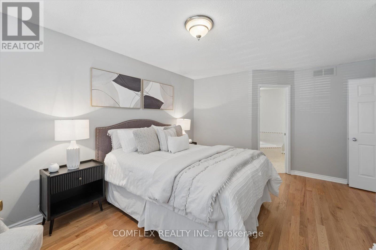 43 WAYWELL STREET Image 23