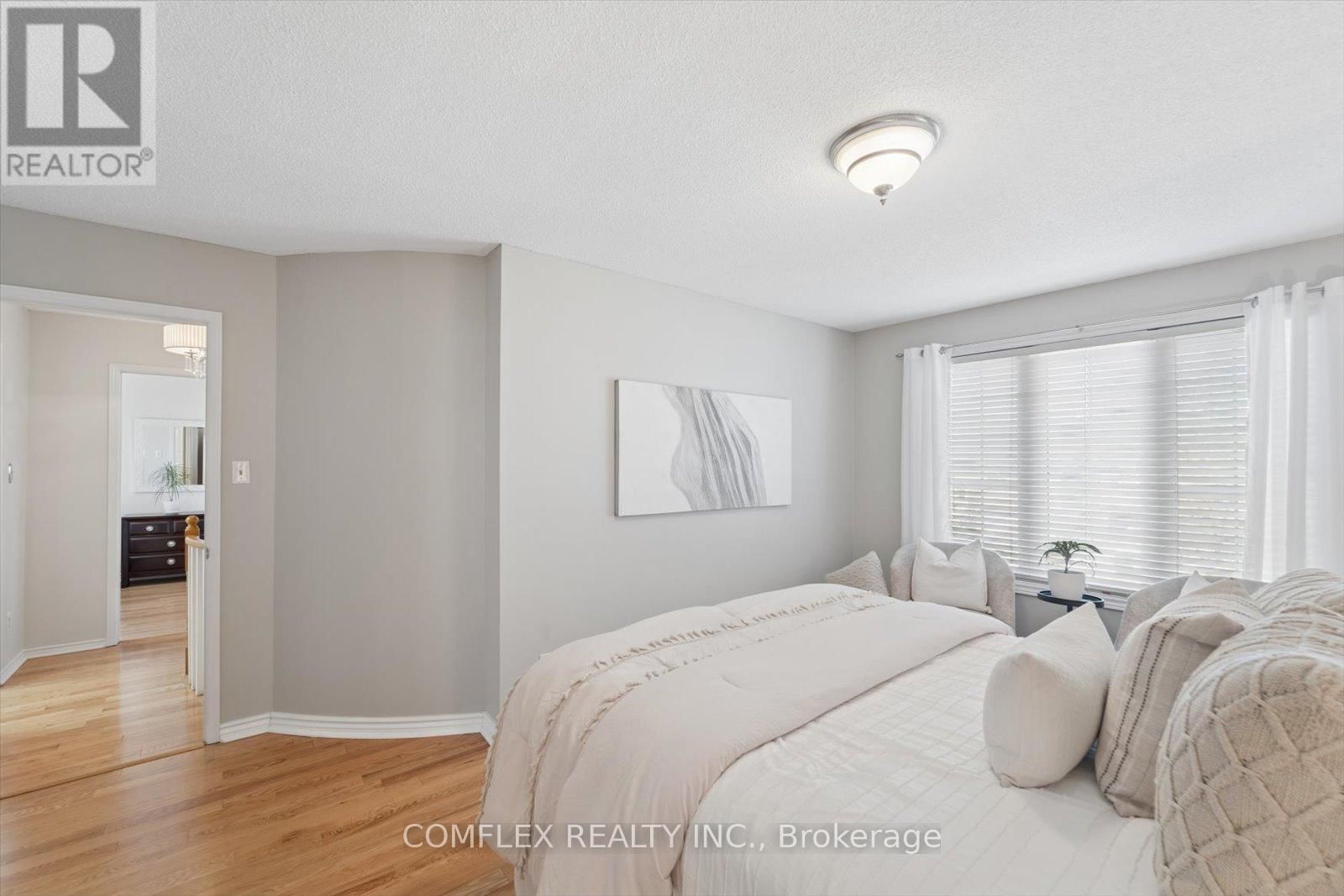 43 WAYWELL STREET Image 24