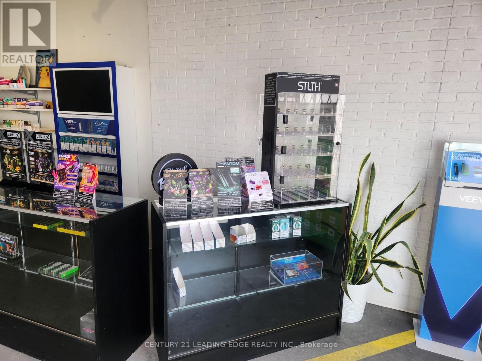 2245 KENNEDY ROAD Image 3