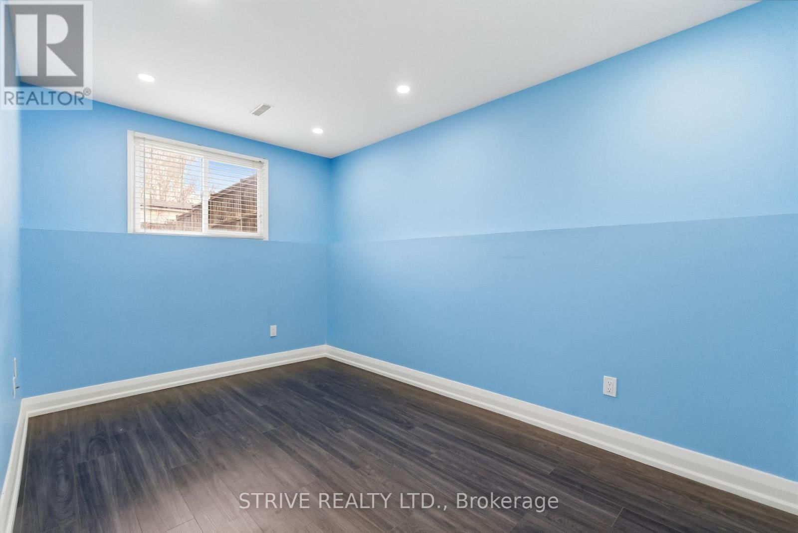 290 LAKEVIEW PARK AVENUE Image 10