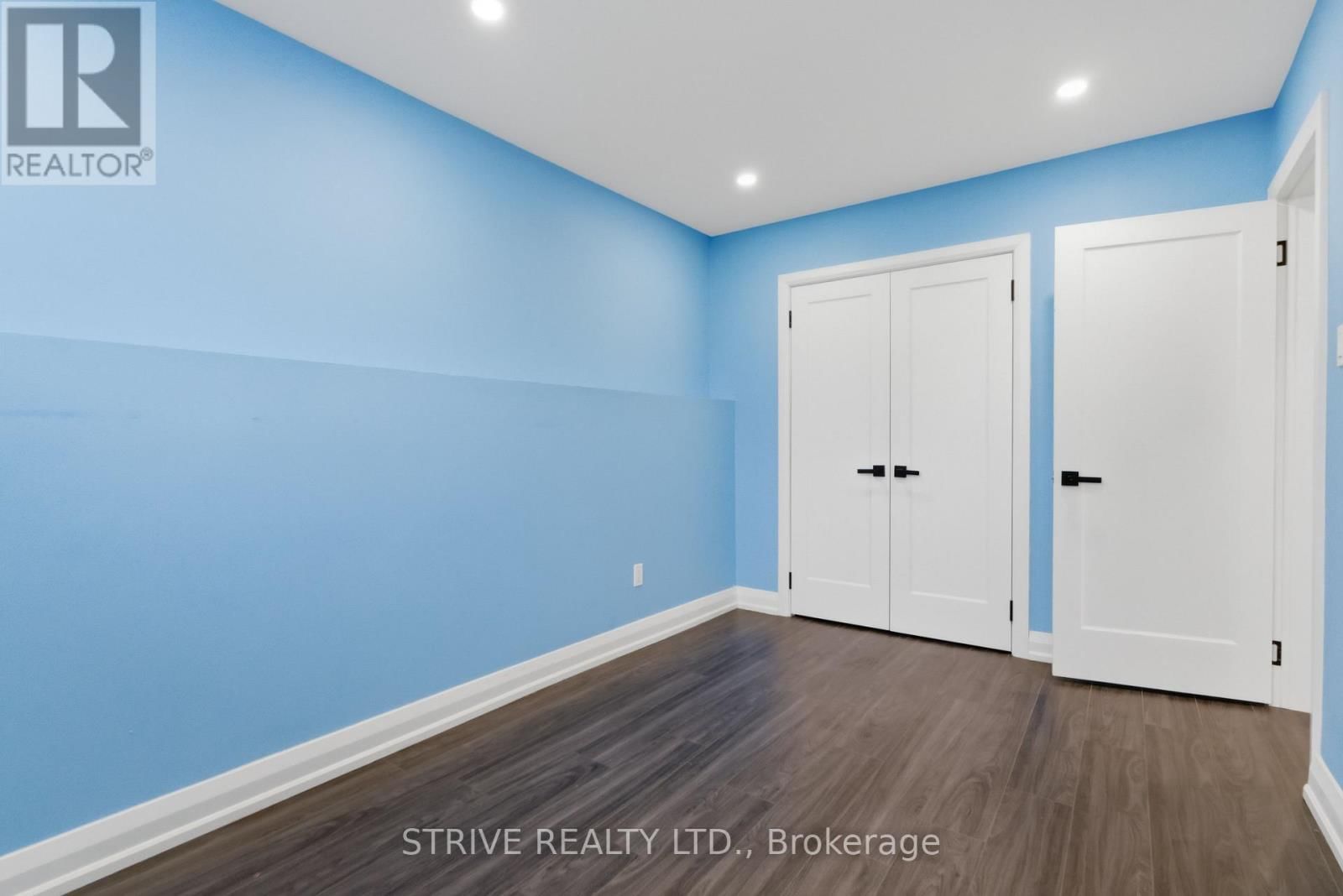 290 LAKEVIEW PARK AVENUE Image 11