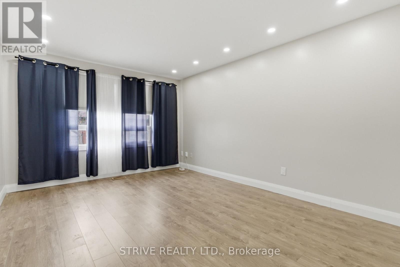 290 LAKEVIEW PARK AVENUE Image 3