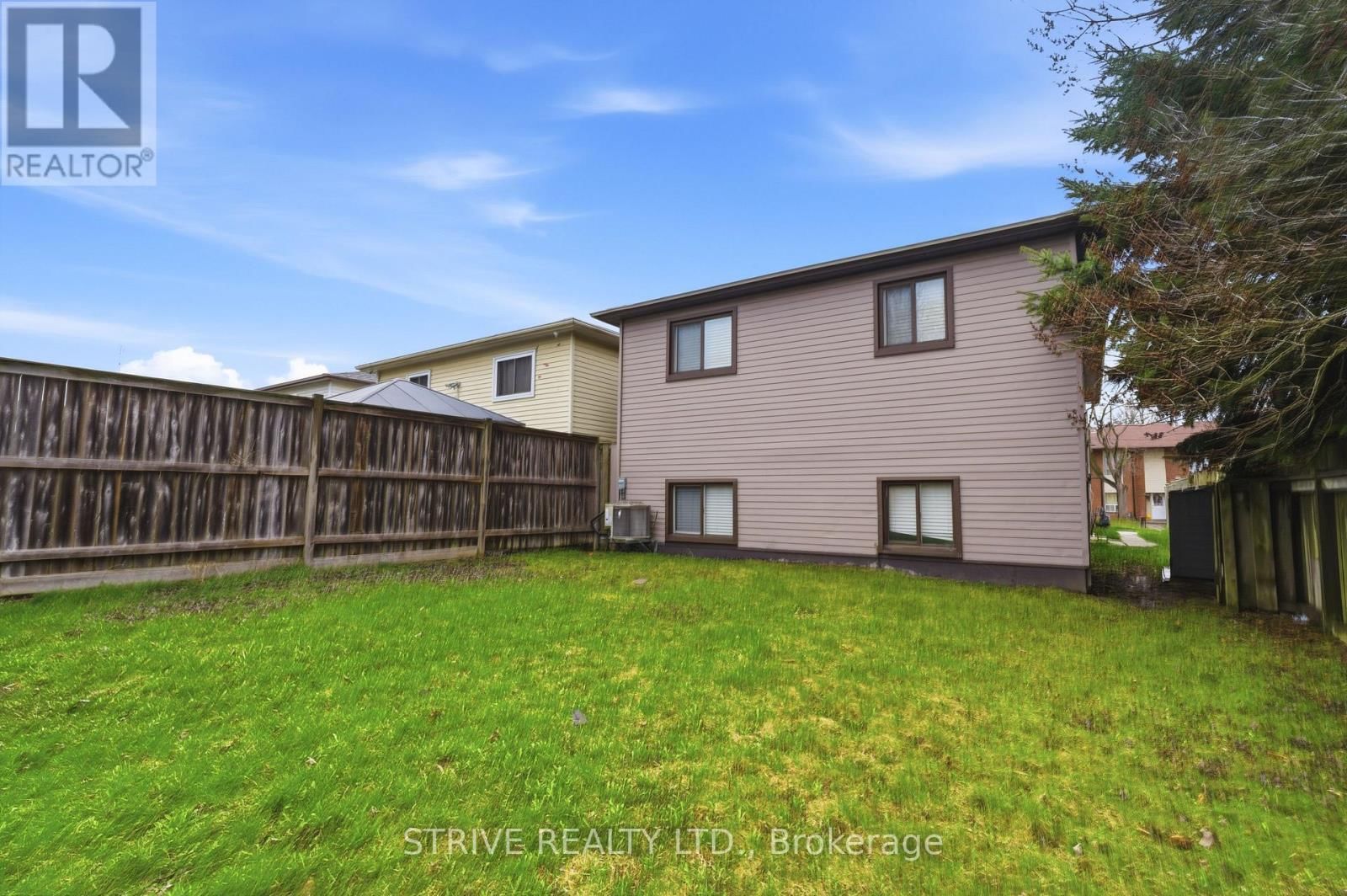 290 LAKEVIEW PARK AVENUE Image 30