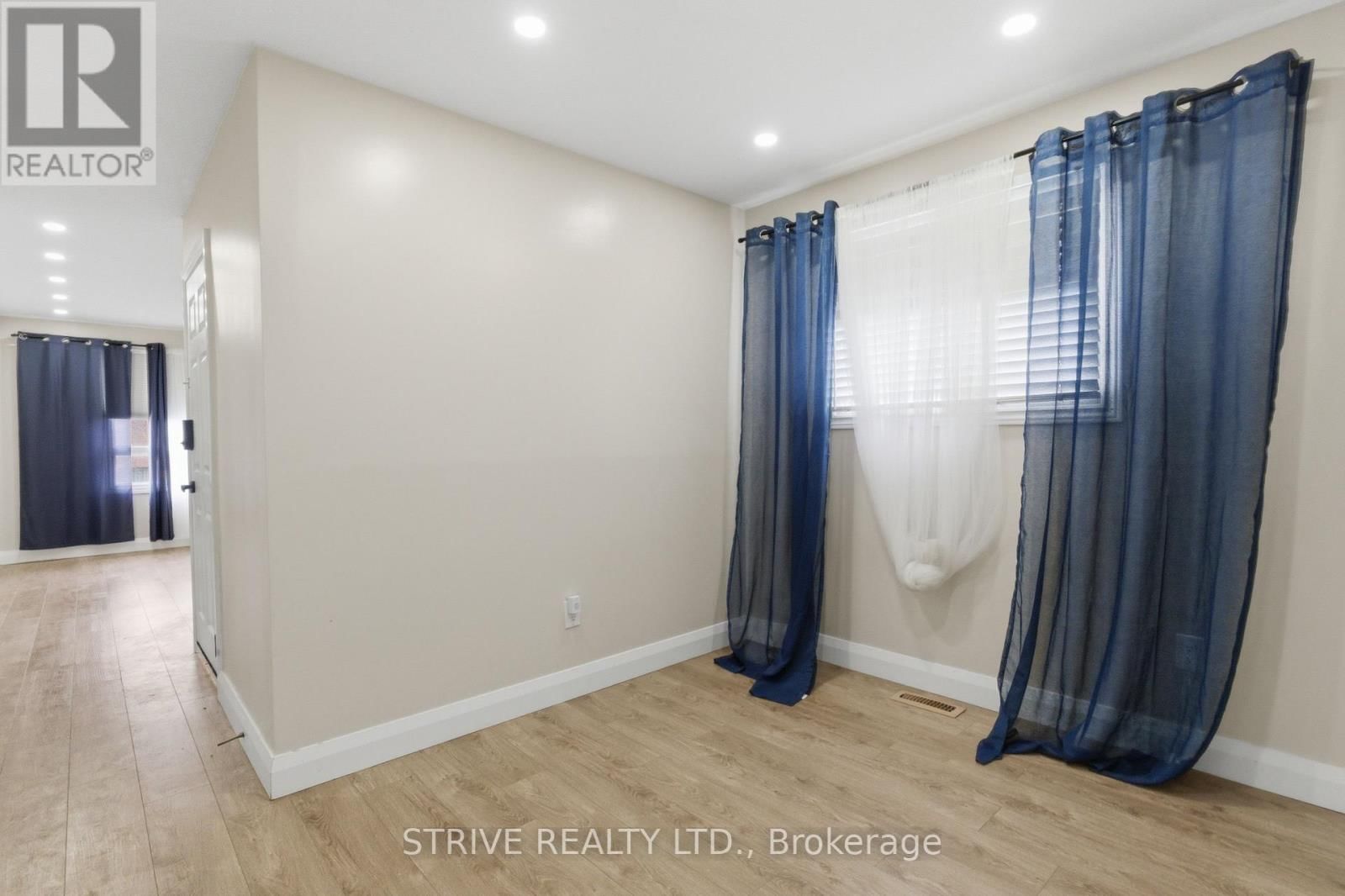 290 LAKEVIEW PARK AVENUE Image 9