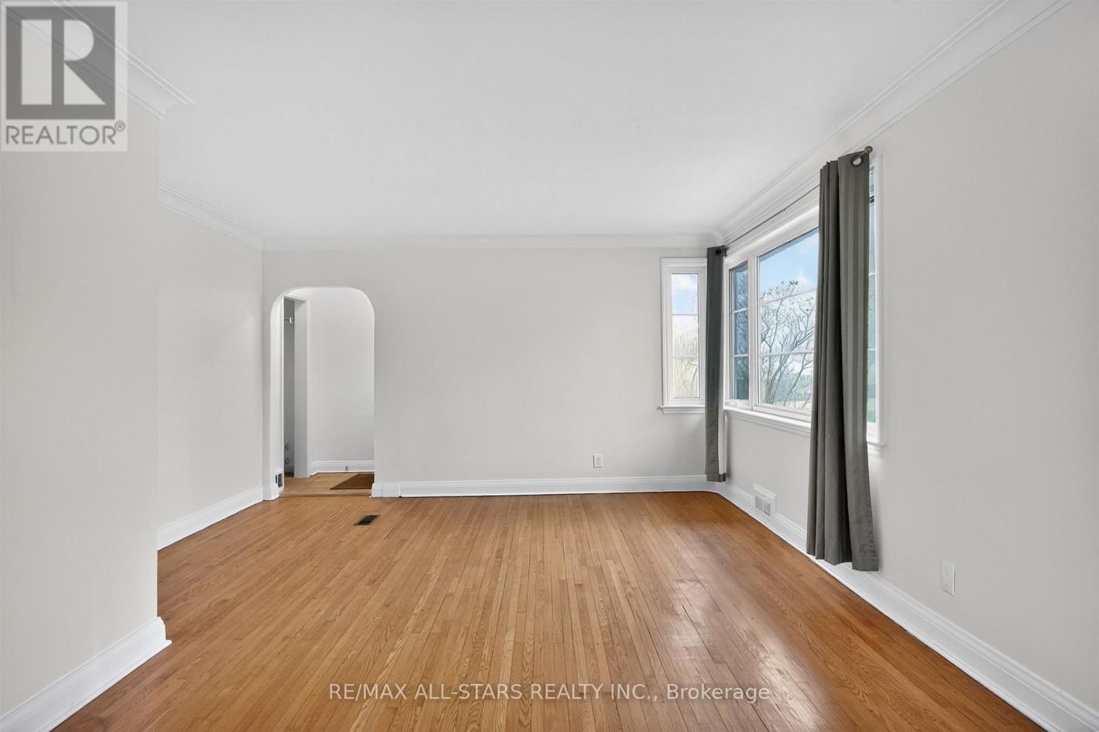 62 LARWOOD BOULEVARD Image 8