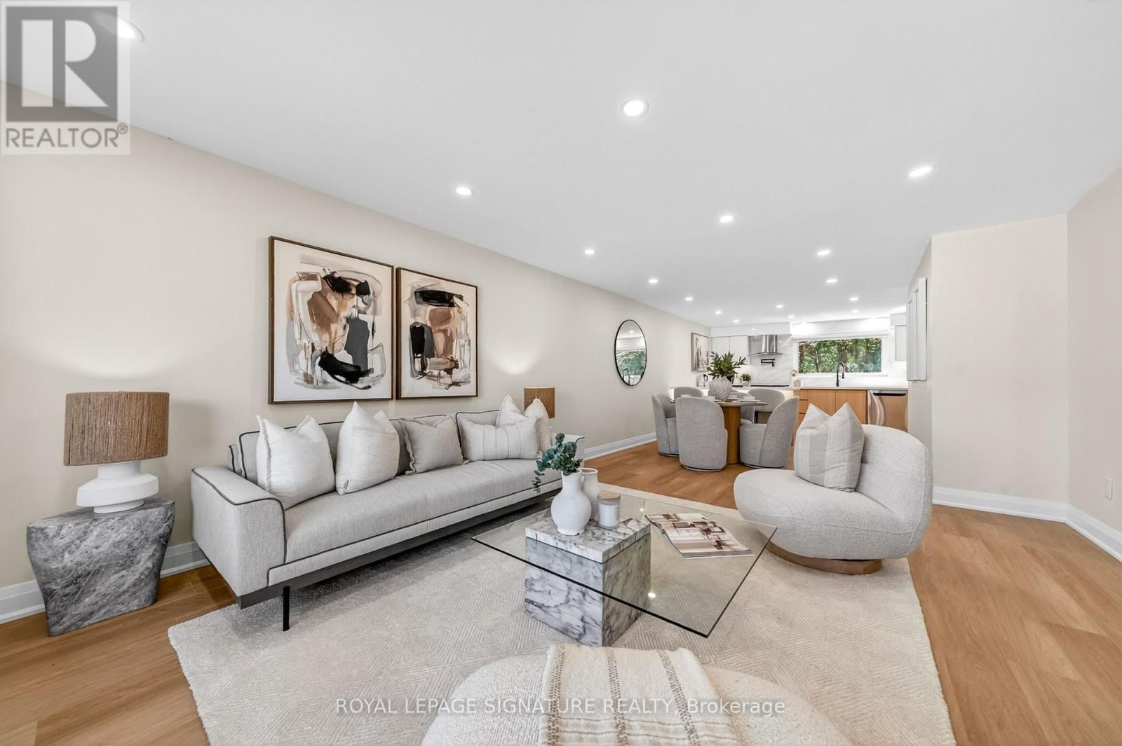 26 CARONDALE CRESCENT Image 10