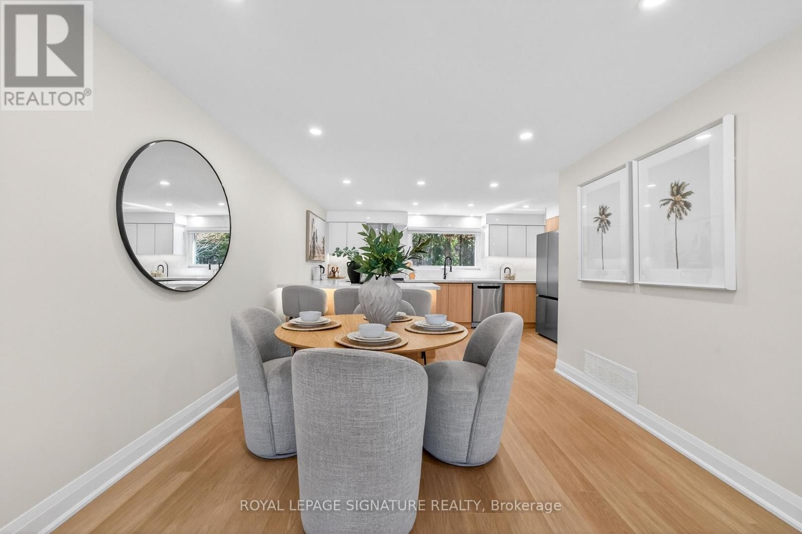 26 CARONDALE CRESCENT Image 13