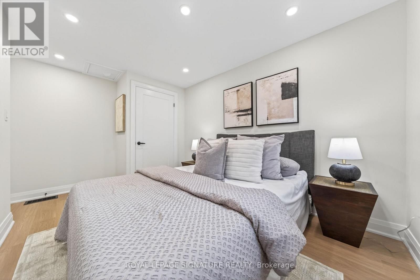 26 CARONDALE CRESCENT Image 26