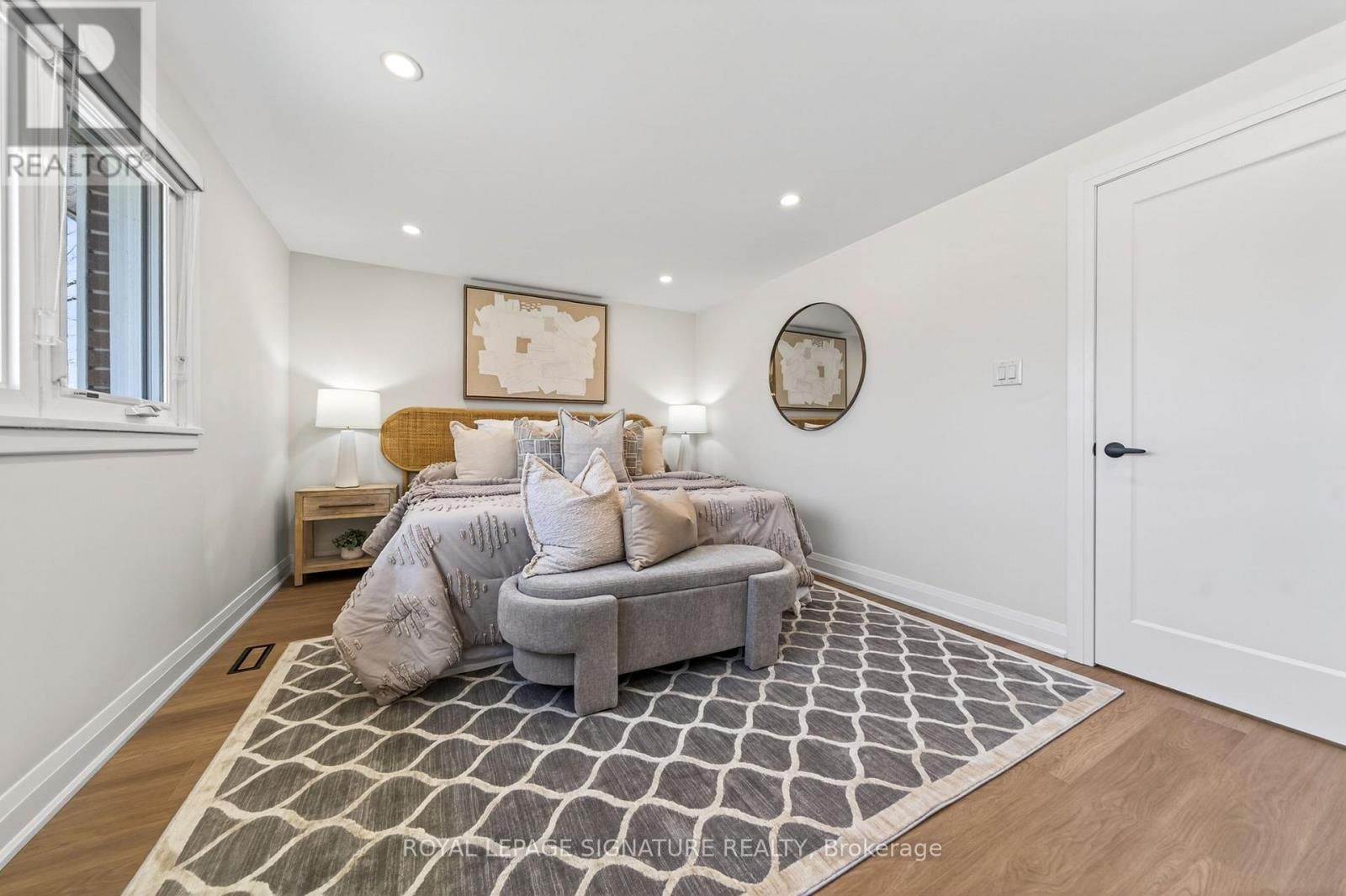 26 CARONDALE CRESCENT Image 30