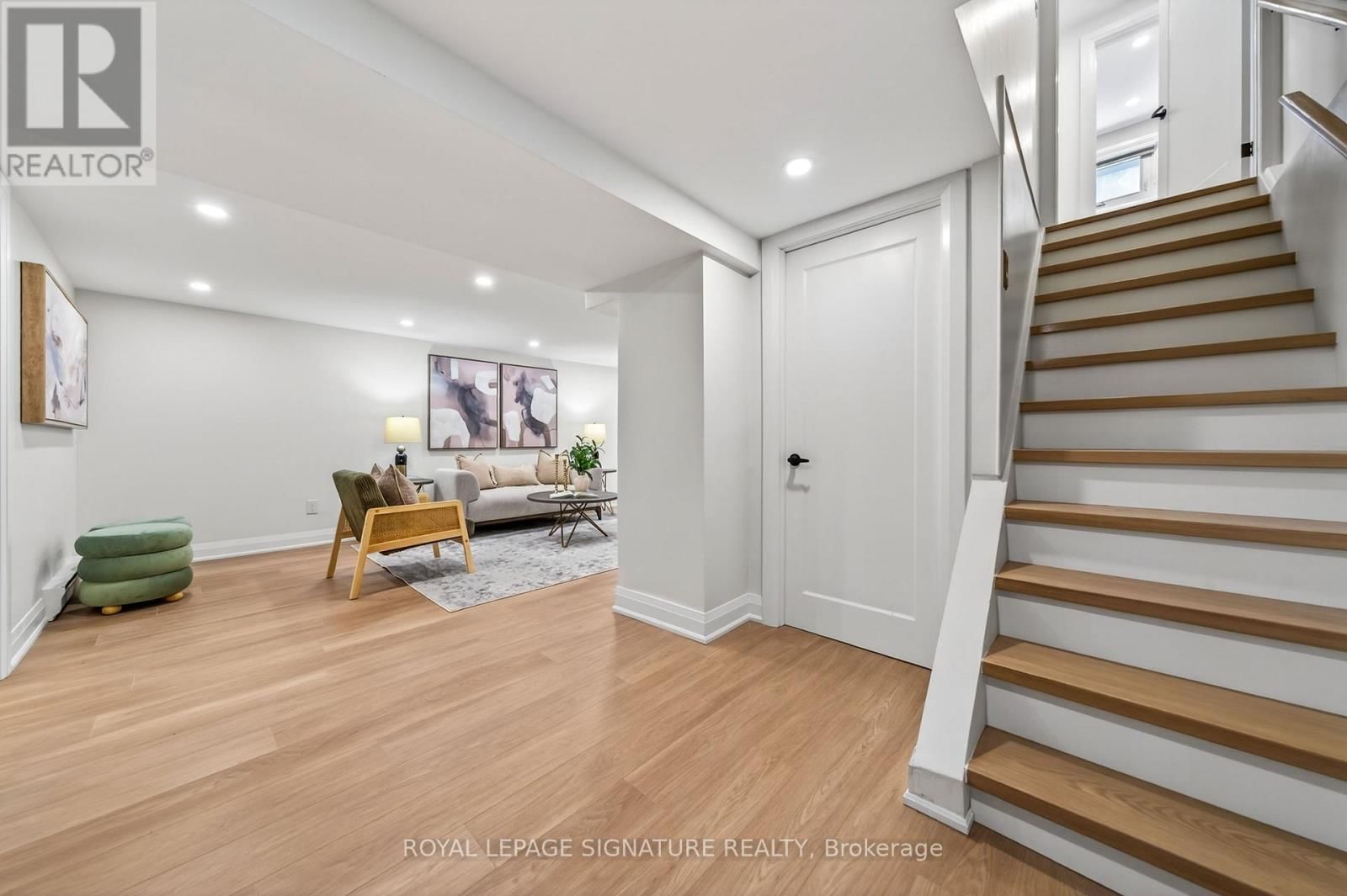 26 CARONDALE CRESCENT Image 31