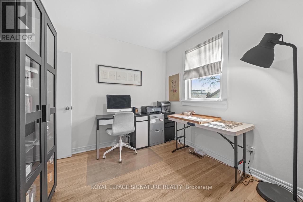 8 WOLCOTT AVENUE Image 11