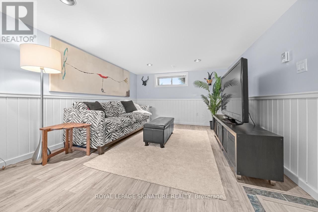 8 WOLCOTT AVENUE Image 14