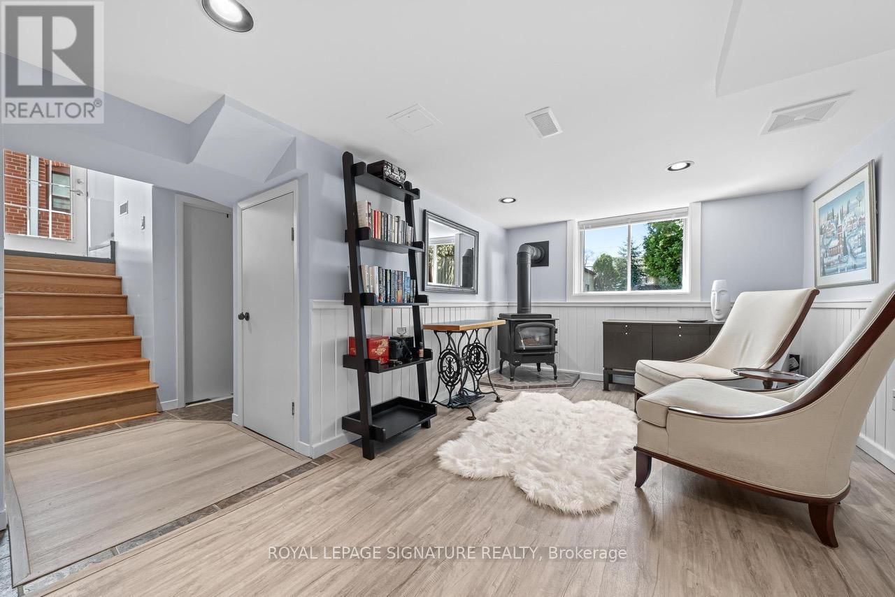 8 WOLCOTT AVENUE Image 15