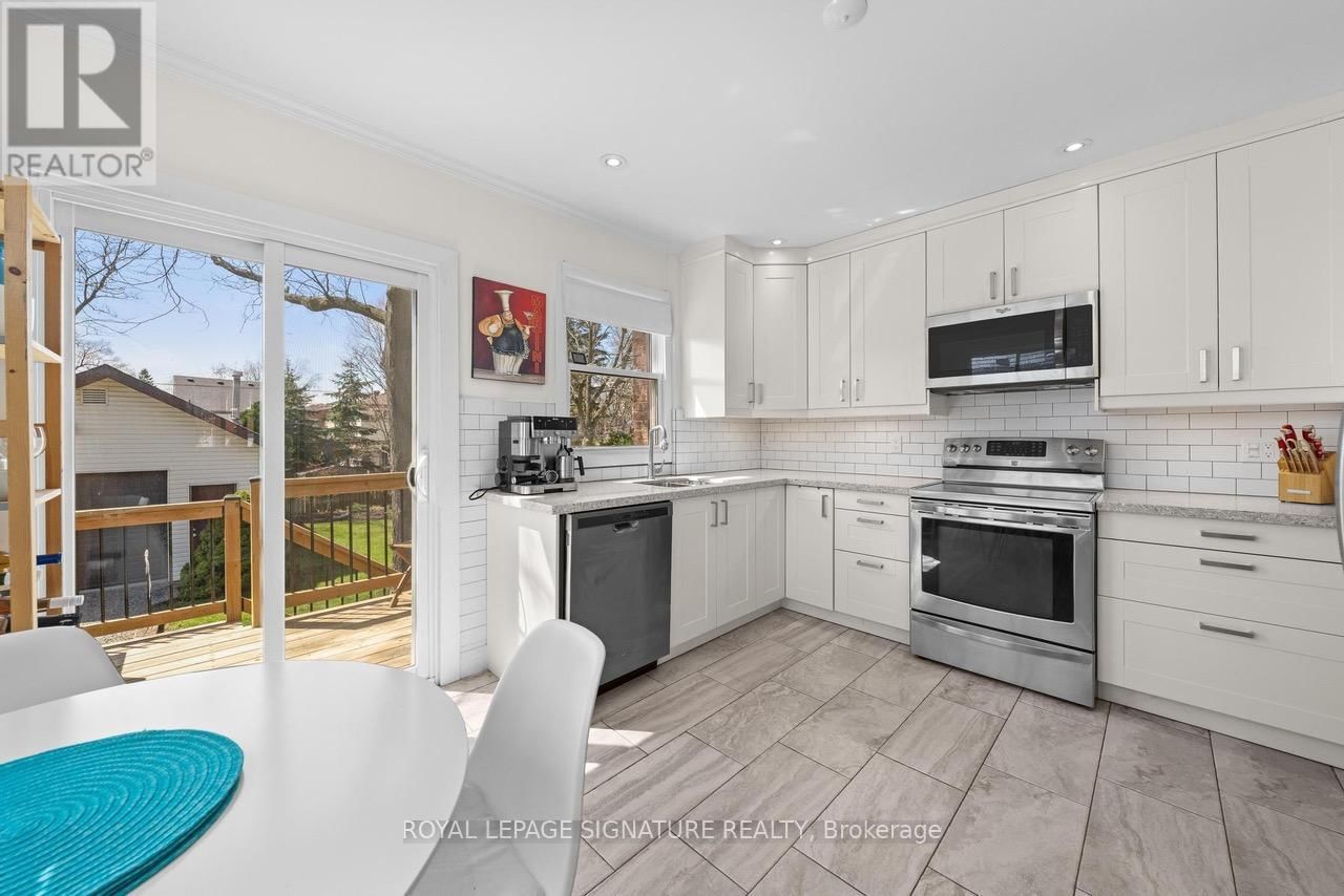 8 WOLCOTT AVENUE Image 4