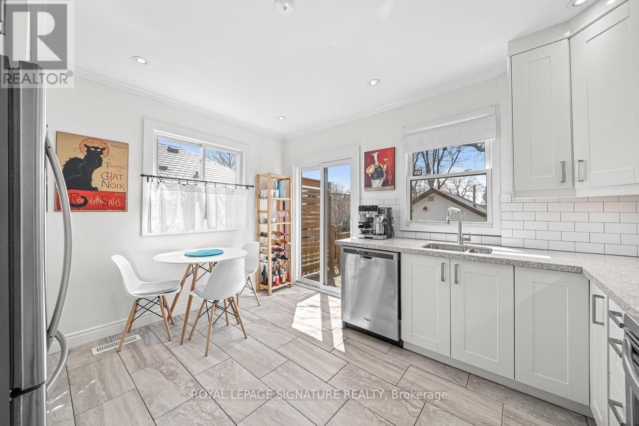 8 WOLCOTT AVENUE Image 6