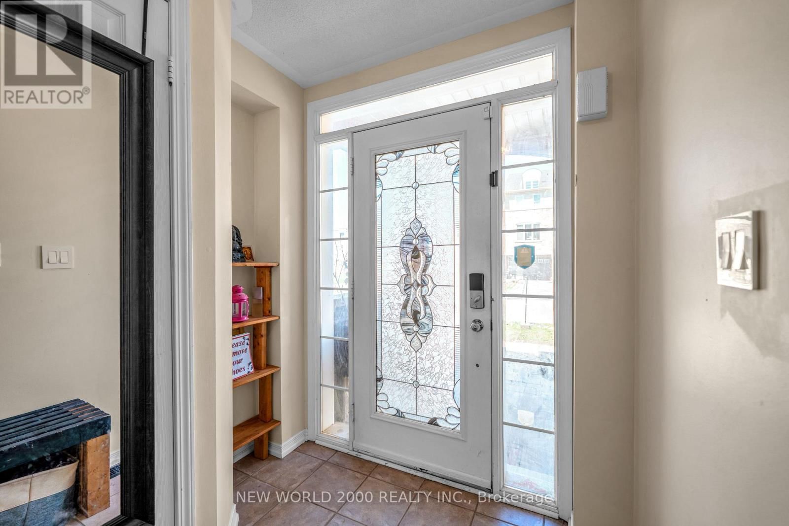 27 STONEWOOD STREET Image 6