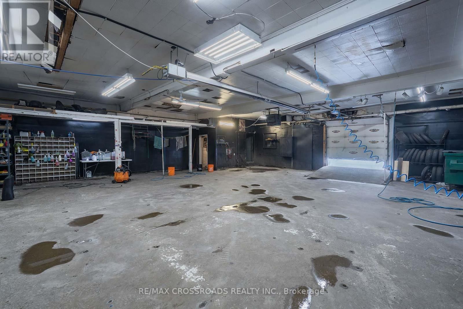 2230 KINGSTON ROAD Image 14