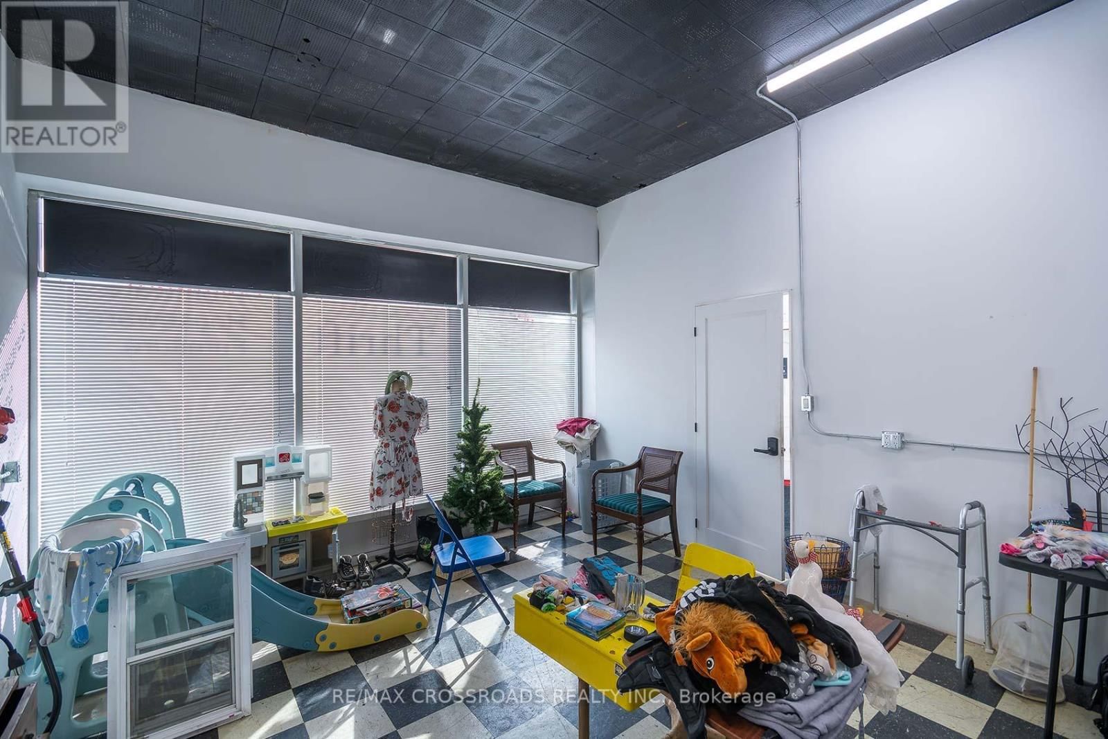 2230 KINGSTON ROAD Image 23