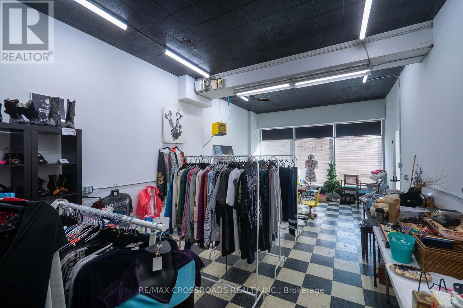 2230 KINGSTON ROAD Image 25