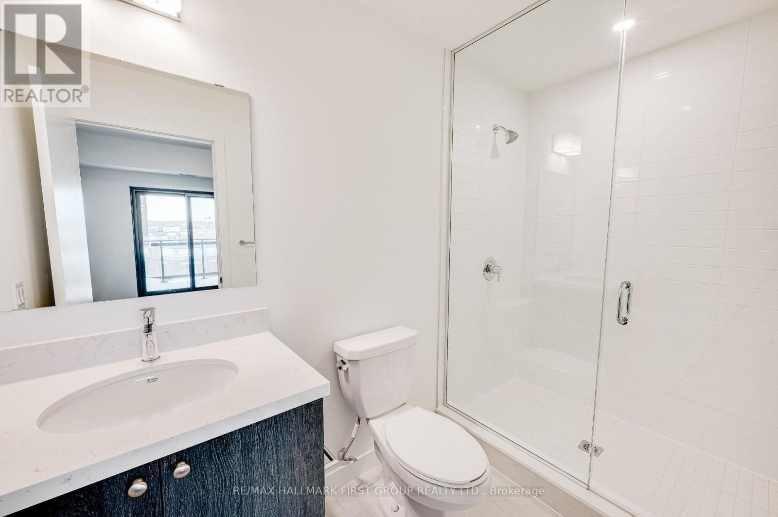 517 - 51 CLARINGTON BOULEVARD Image 14