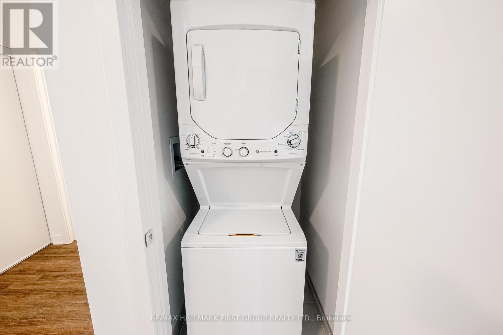 517 - 51 CLARINGTON BOULEVARD Image 15