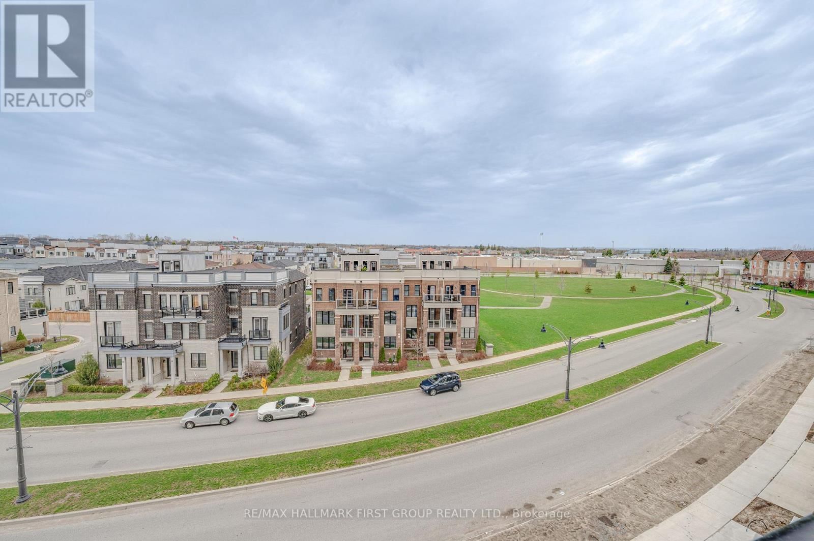 517 - 51 CLARINGTON BOULEVARD Image 18