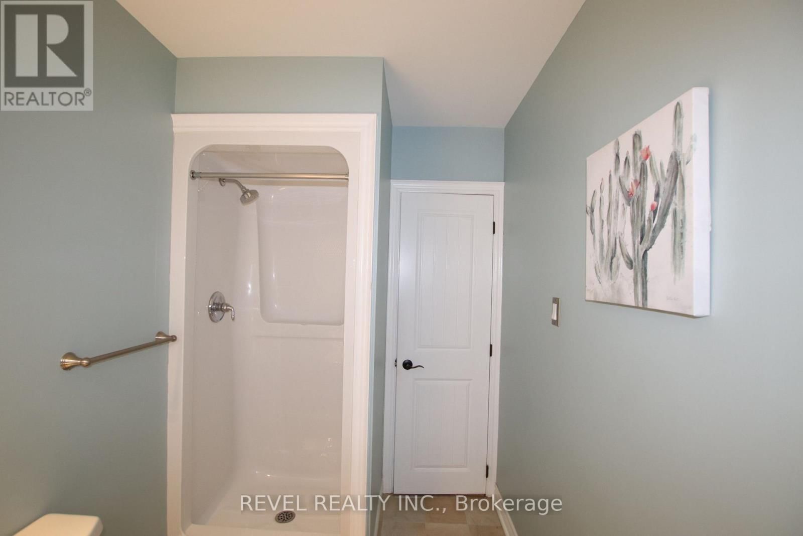 469 MAINE STREET Image 19