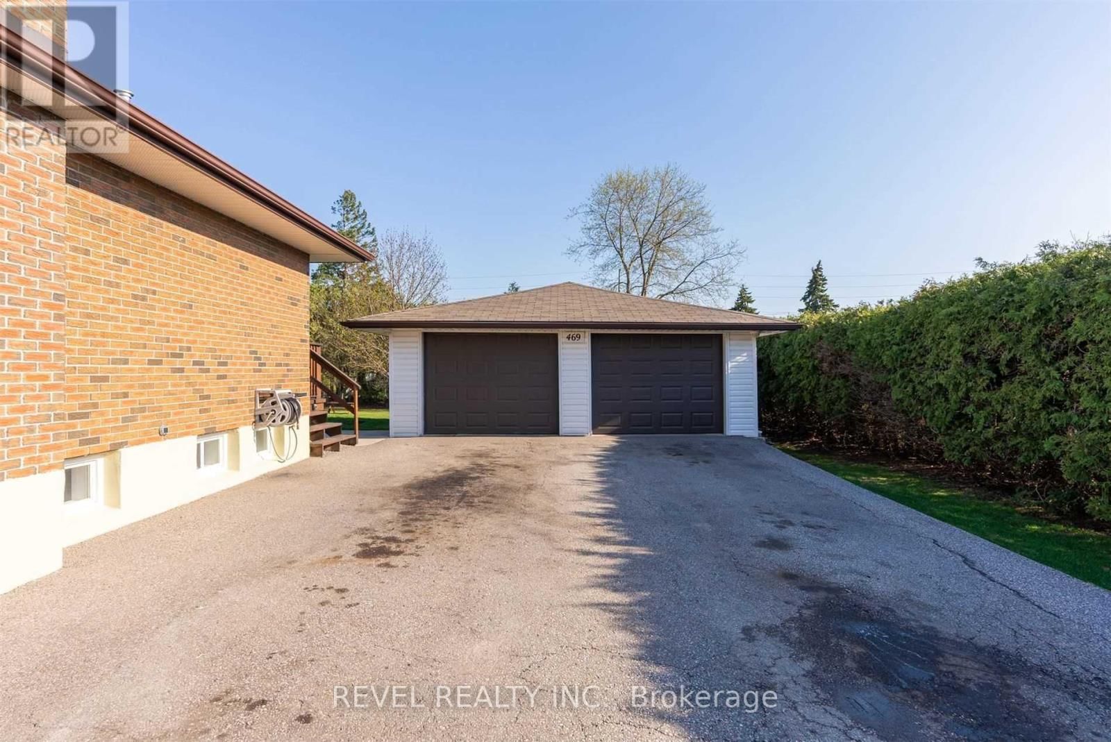 469 MAINE STREET Image 2