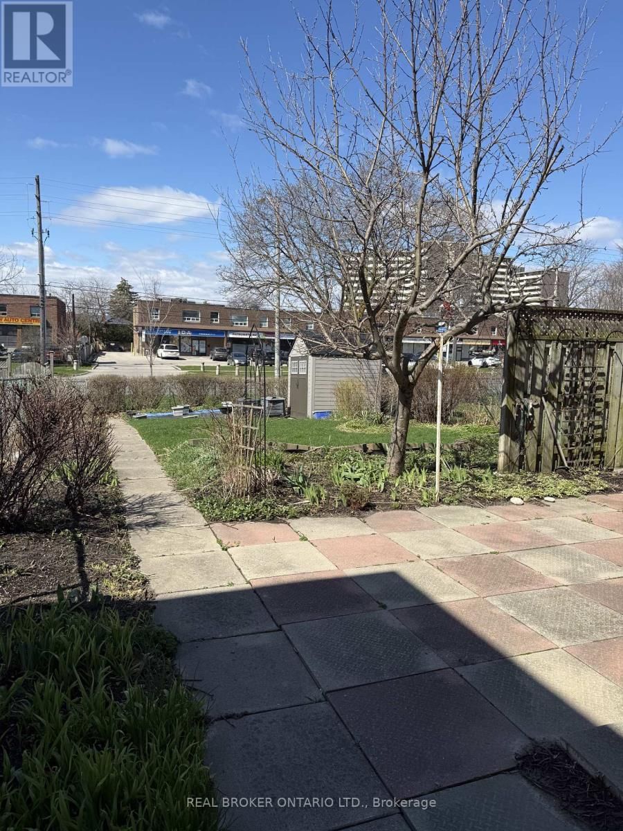 Bsmt - 214 FAIRGLEN AVENUE Image 14