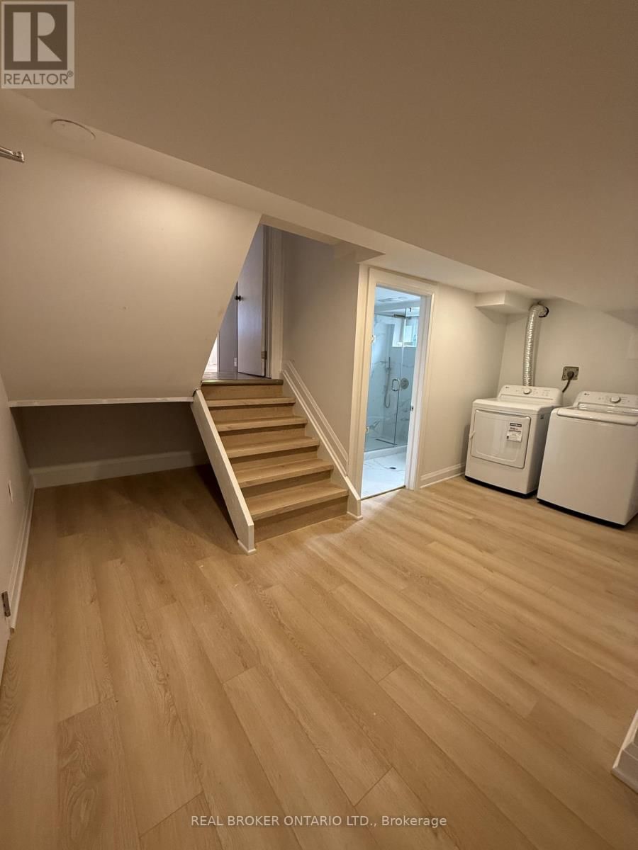 Bsmt - 214 FAIRGLEN AVENUE Image 8