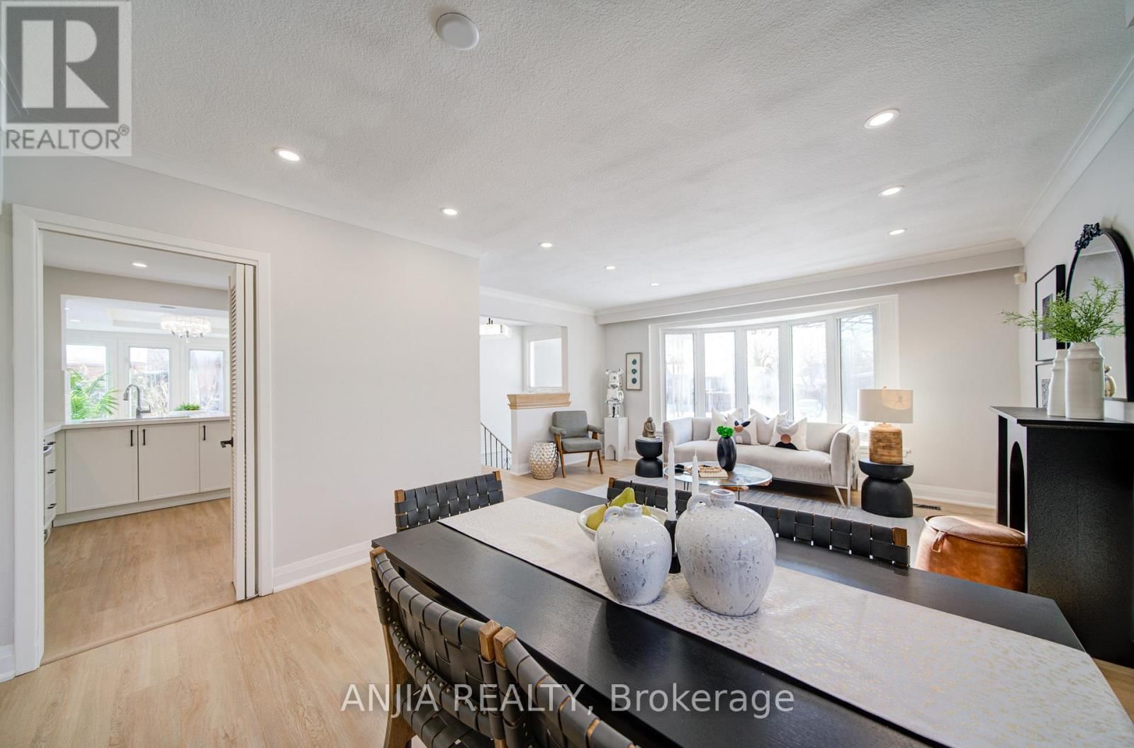 36 BIRCHARD STREET Image 17