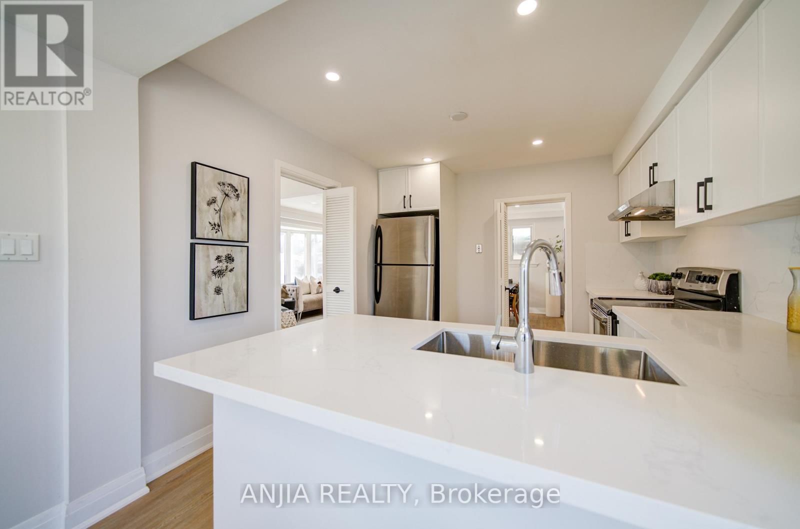 36 BIRCHARD STREET Image 21