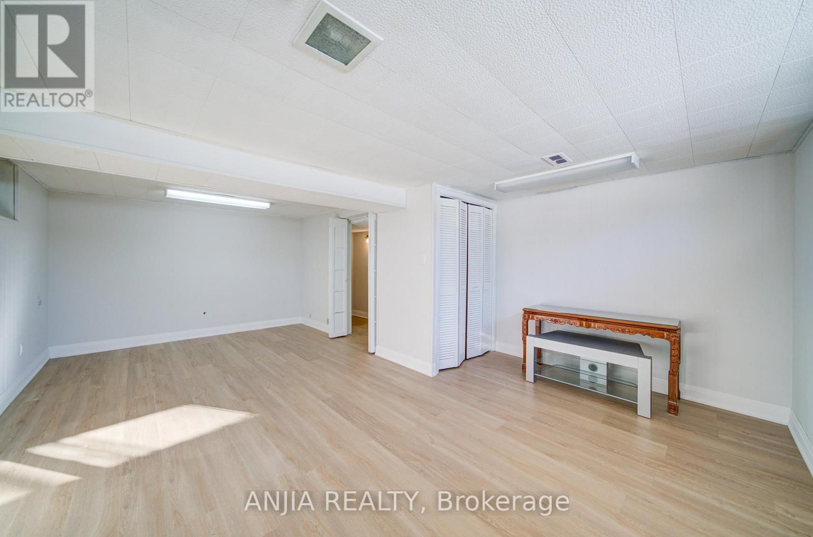 36 BIRCHARD STREET Image 39