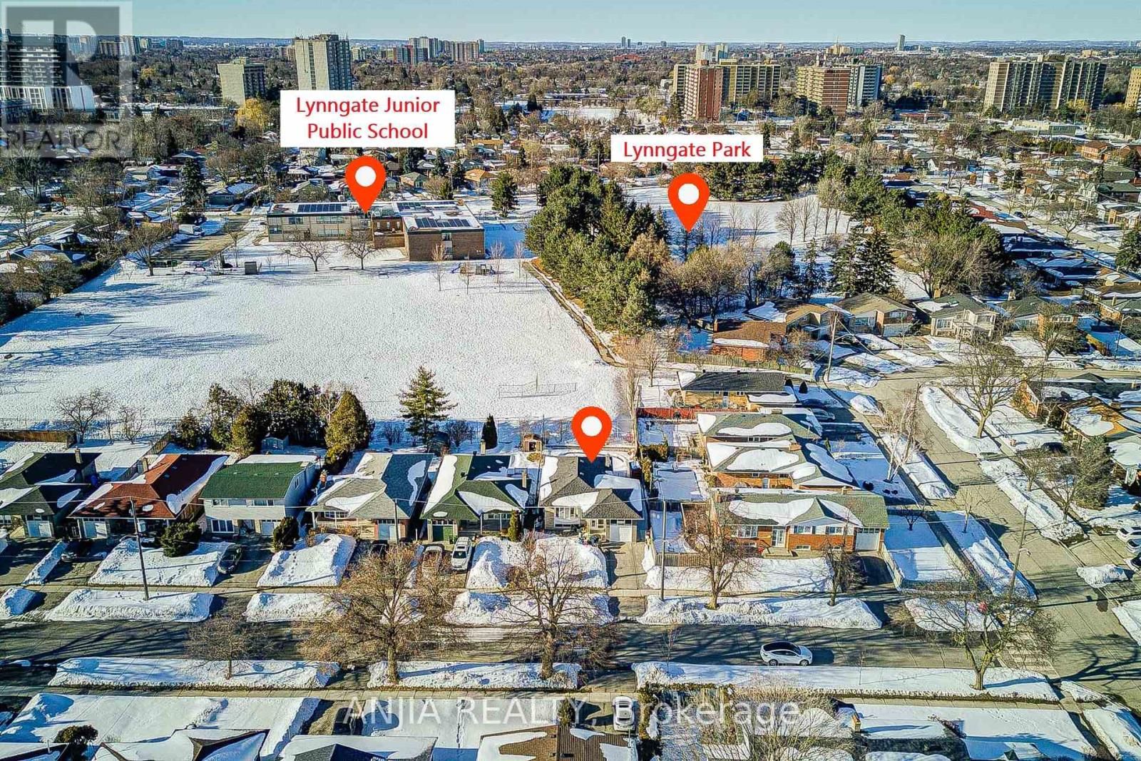 36 BIRCHARD STREET Image 4