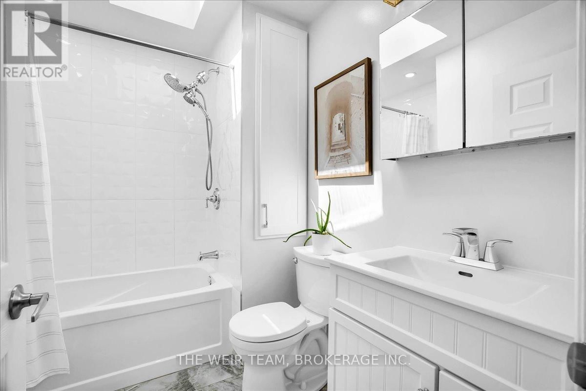 179 WOODVILLE AVENUE Image 16