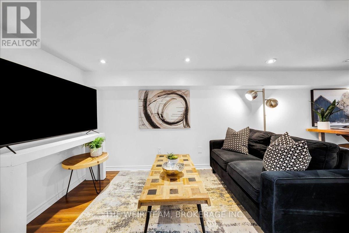 179 WOODVILLE AVENUE Image 17