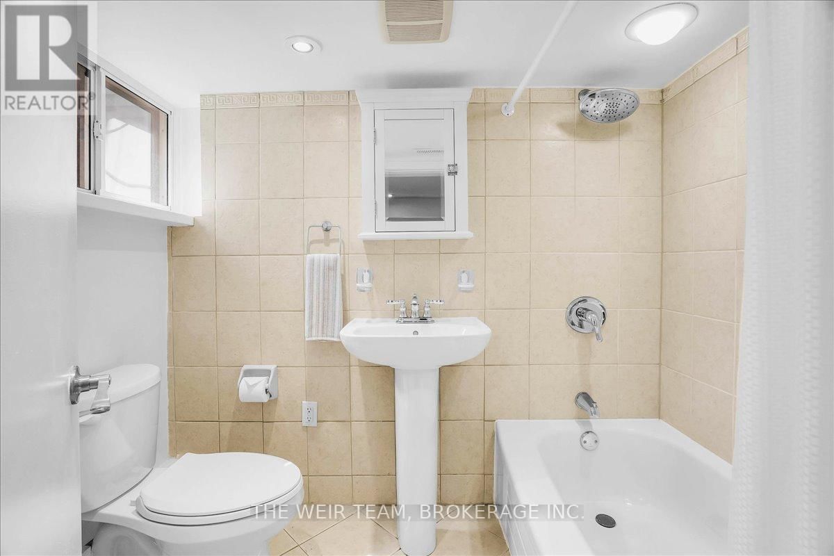 179 WOODVILLE AVENUE Image 21