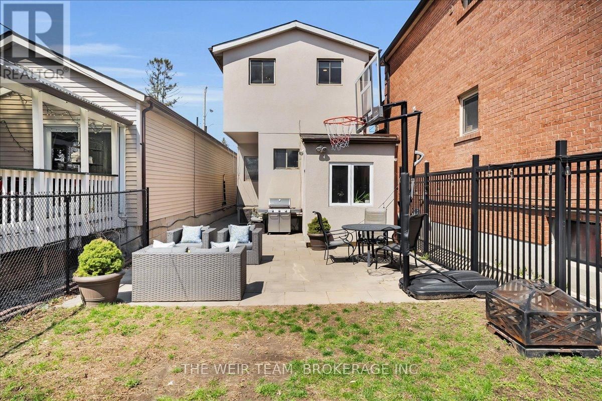 179 WOODVILLE AVENUE Image 24