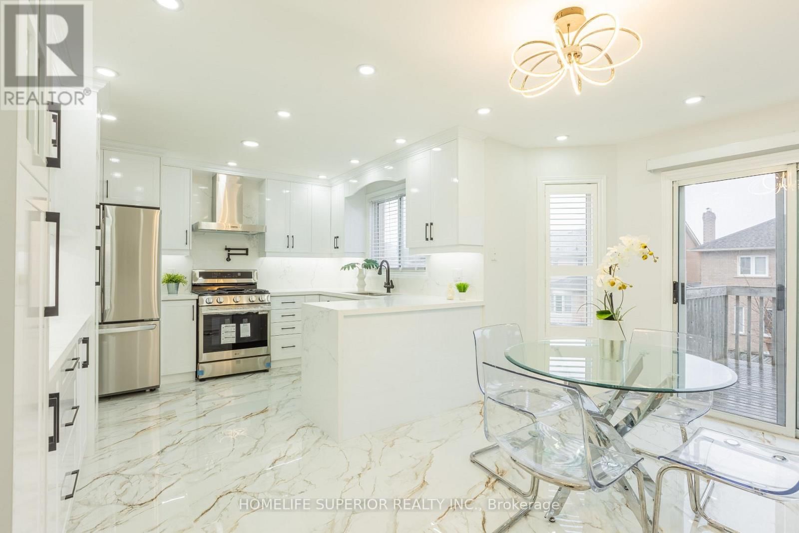 95 CLUNE PLACE Image 11