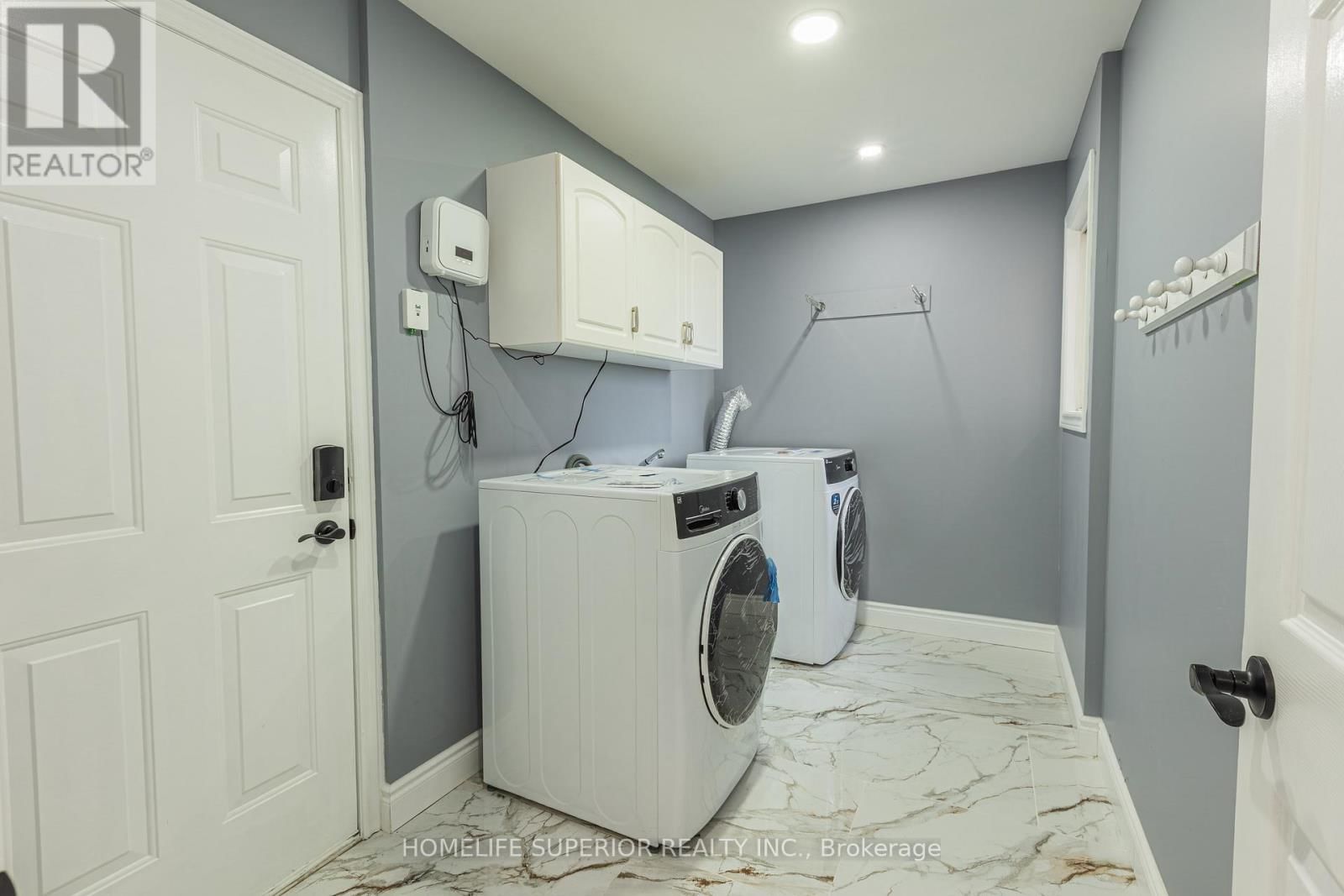 95 CLUNE PLACE Image 13